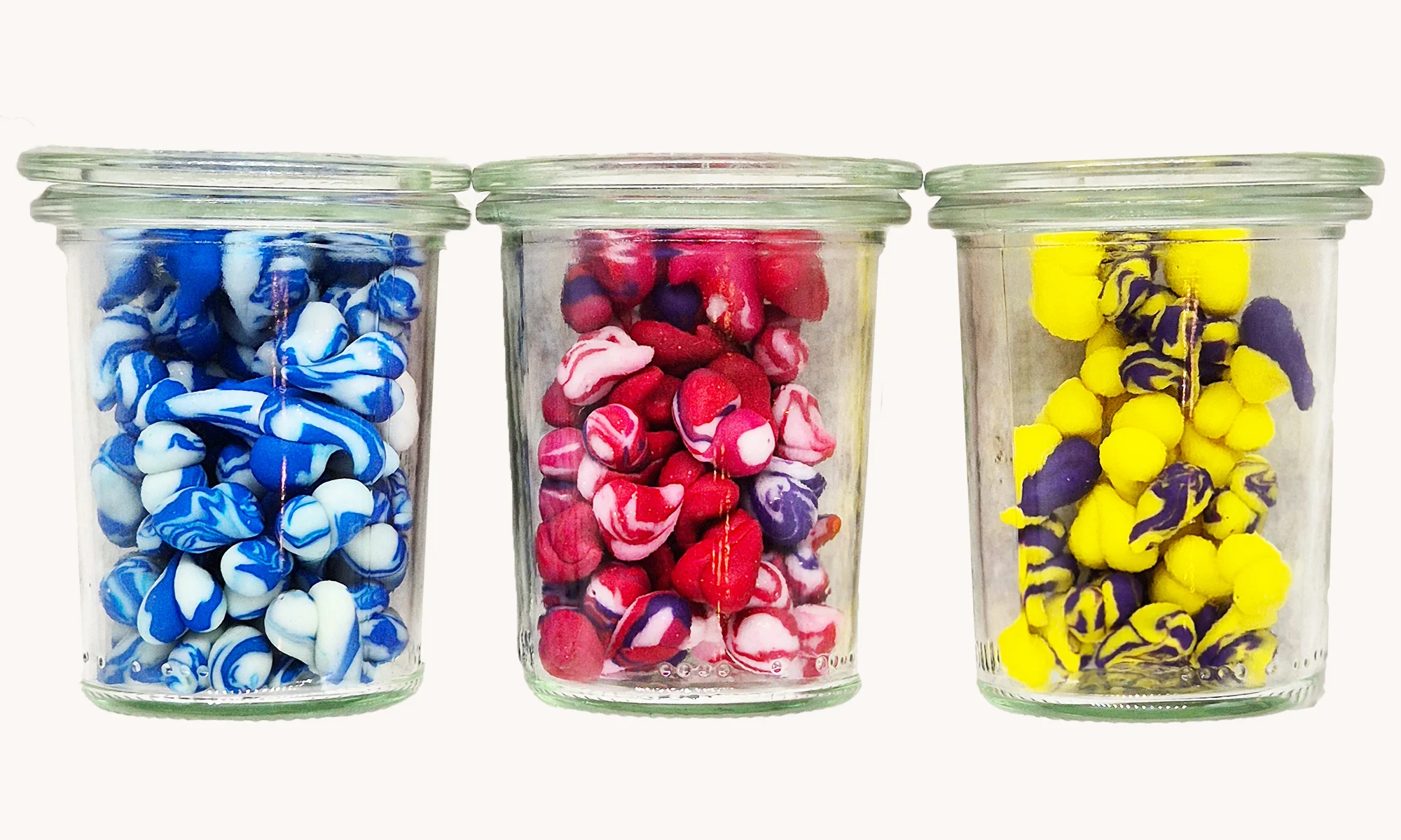 3-herzen-glaeser-creme-hintergrund_2000x1200